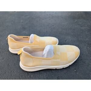 Spenco Women's Comfort Stretch Ease Slip On Sneaker Sz 9.5 D Corn‎ Silk New